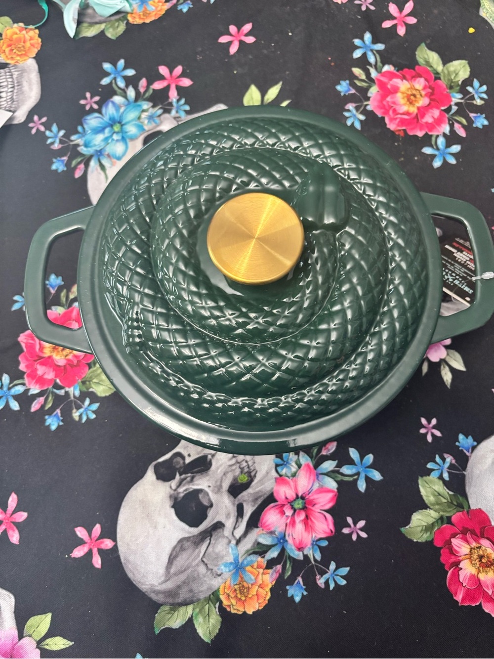 SMITH CLARK Halloween Slytherin 3Qt Green Enameled Cast Iron Dutch Oven